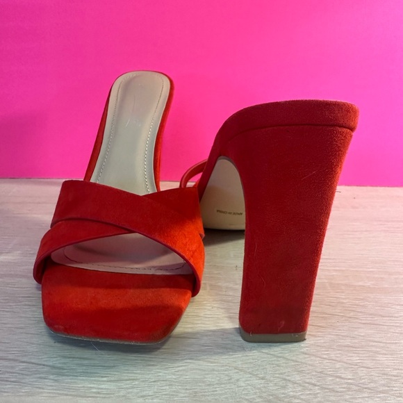 Women red mules size 8 - Picture 2 of 5